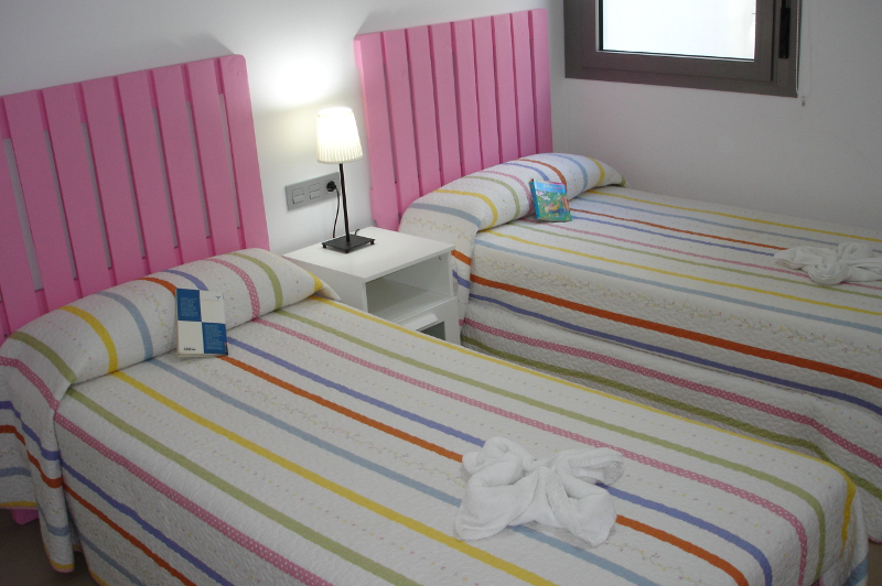 Habitación doble: Dos camas de 90 cm.