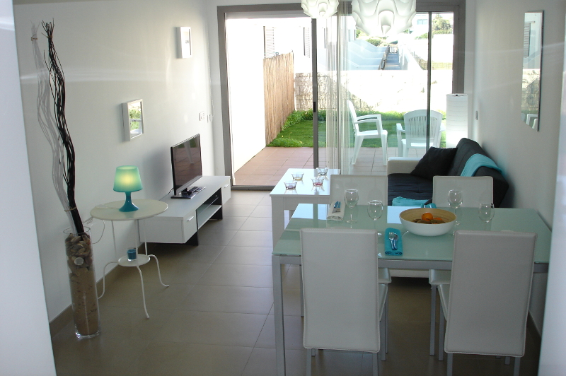 Salón - comedor: Decoración funcional y moderna